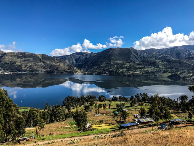 Bubbles (Peru, Andahuaylas, Apurímac)