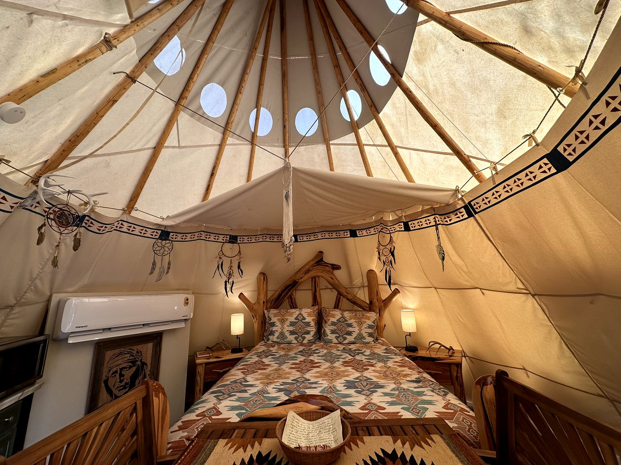 Riverside Tipi Rental with Hot Tub, Perfect for Glamping Getaways in Texas