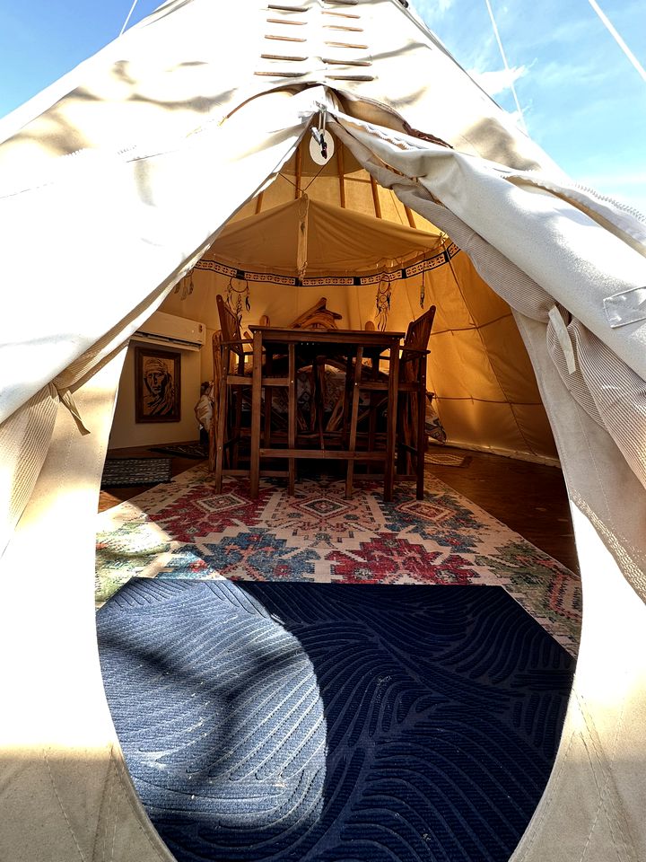 Riverside Tipi Rental with Hot Tub, Perfect for Glamping Getaways in Texas