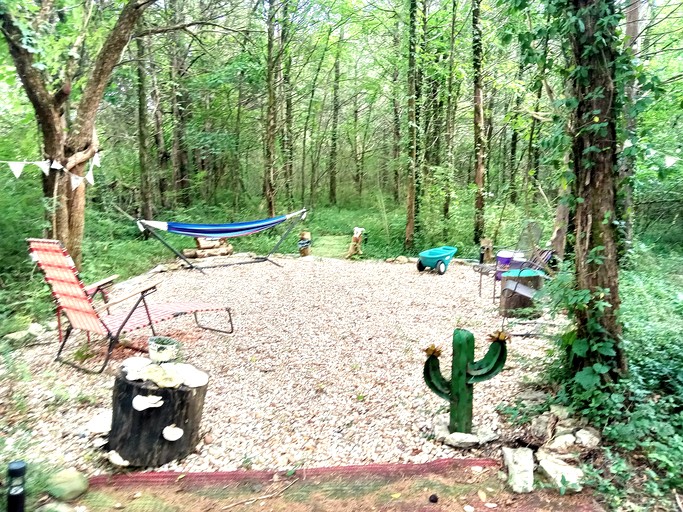 Bell Tents (United States of America, Lewisburg, Tennessee)
