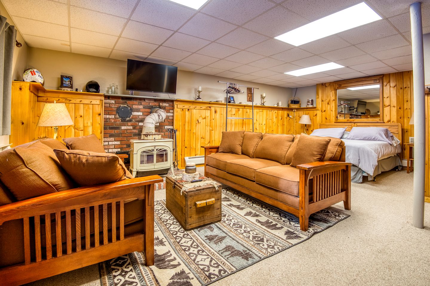 Log Cabin Charm: Experience Adventure and Comfort in Bethlehem, NH