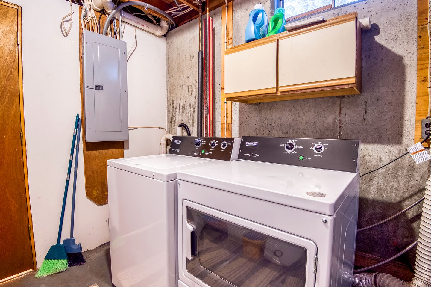 Log Cabin Charm: Experience Adventure and Comfort in Bethlehem, NH