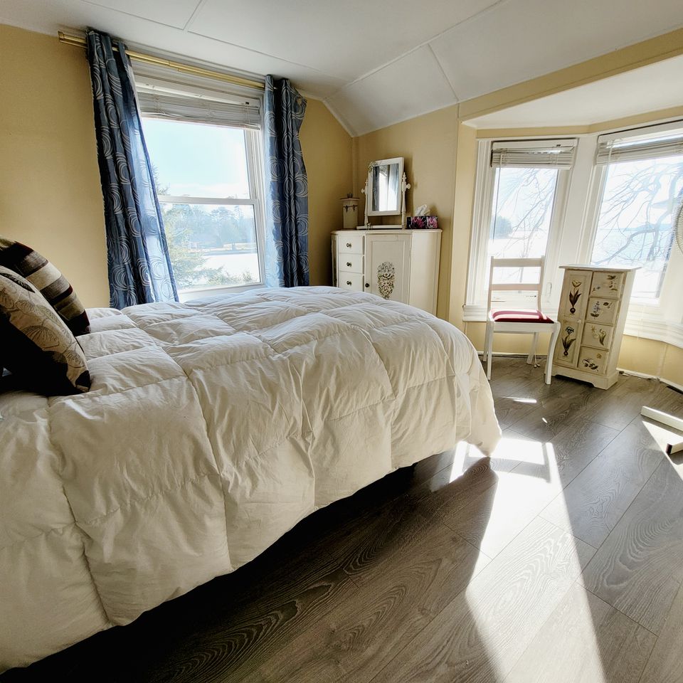 Riverfront Romance in Fenelon Falls, Ontario: Fall in Love with Glamping by the Water