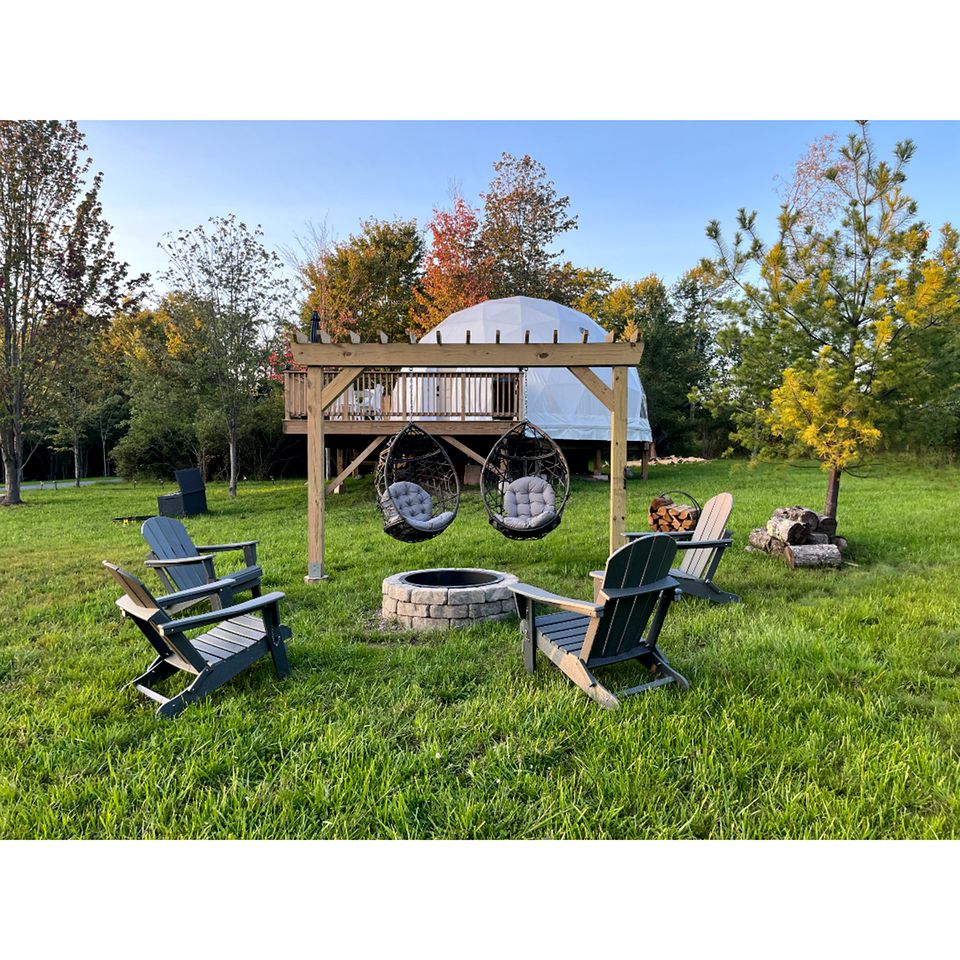 Pet-Friendly Luxury Dome with Modern Decor Inspired by the Surrounding Forests for Tranquility in Nature, in the Southern Catskills, New York