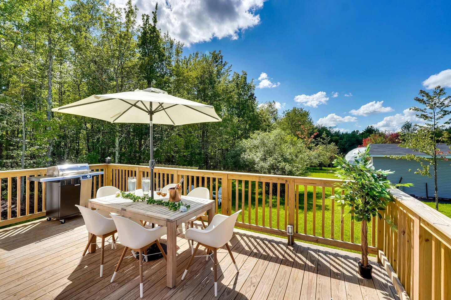 Pet-Friendly, Peaceful, Pink Dome Experience Perfect for Glamping Escapes in the Southern Catskills, New York