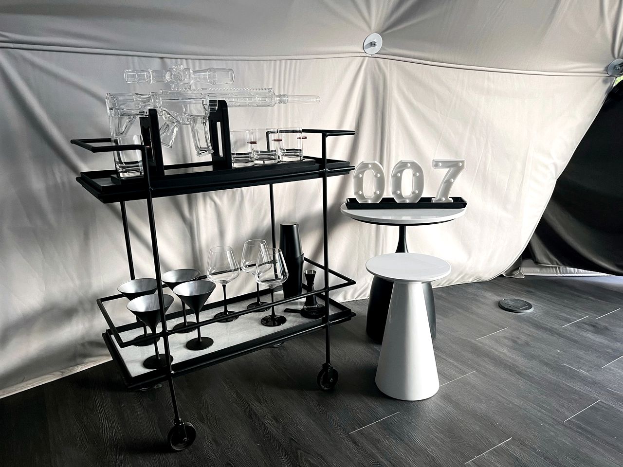 Fully-Equipped, 007 Inspired Dome with Cocktail Bar for a Romantic Getaway in the Catskills, New York