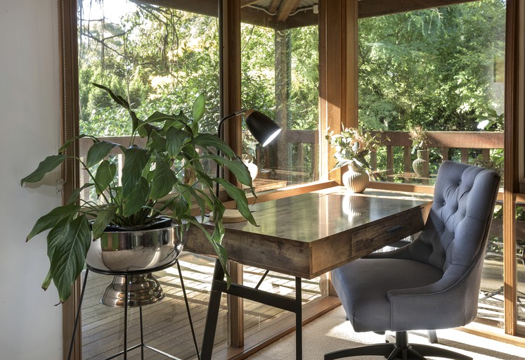 Log Cabins (Australia, Olinda, Victoria)