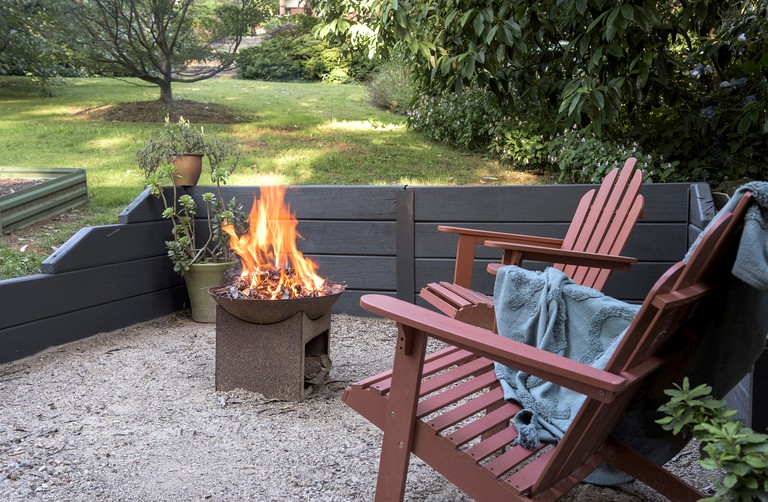 Log Cabins (Australia, Olinda, Victoria)