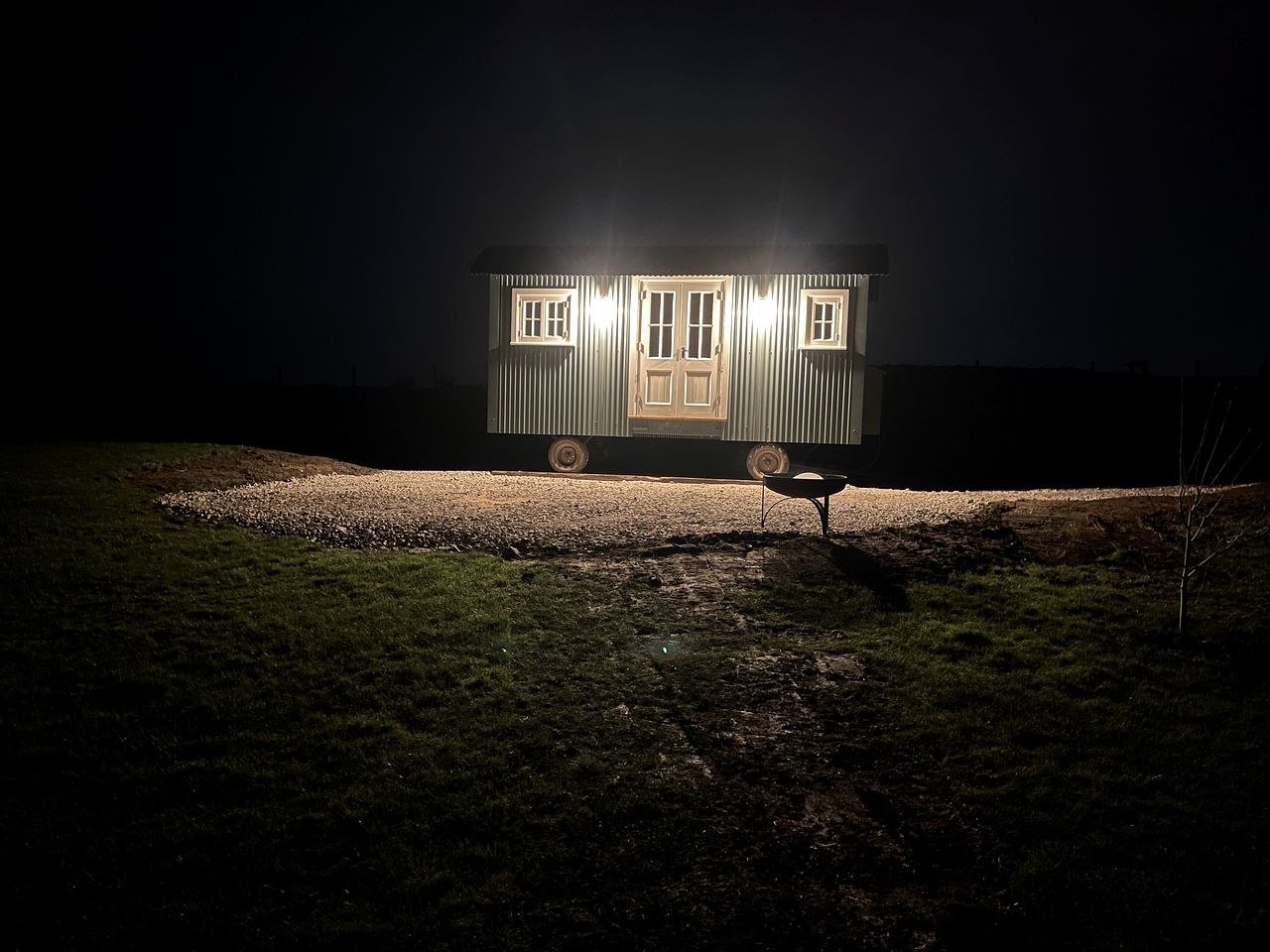 Remote Tiny House Beautifully Remodeled with Hot-Tub in the UK