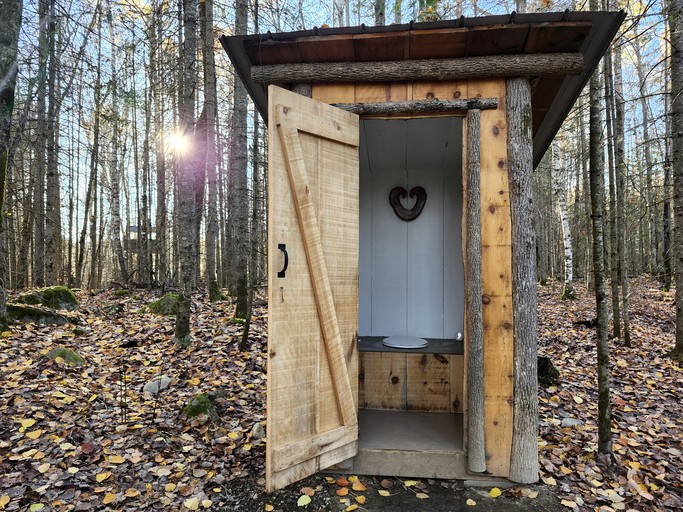 Tree Houses (Canada, Callander, Ontario)