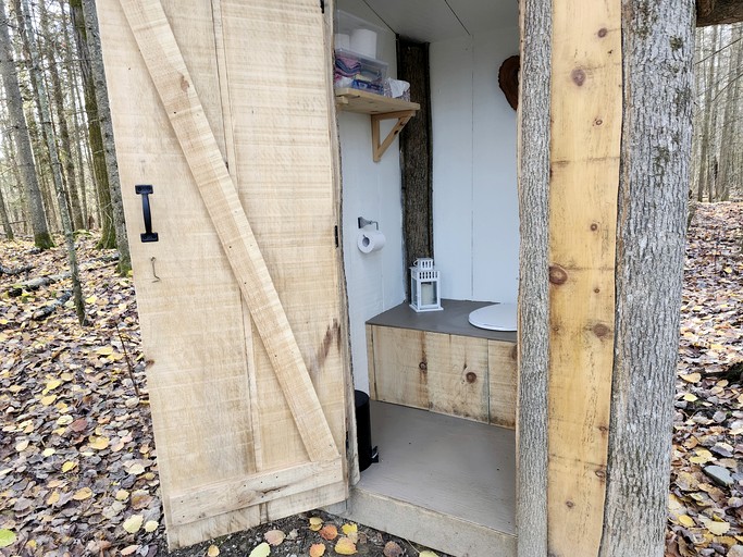 Tree Houses (Canada, Callander, Ontario)