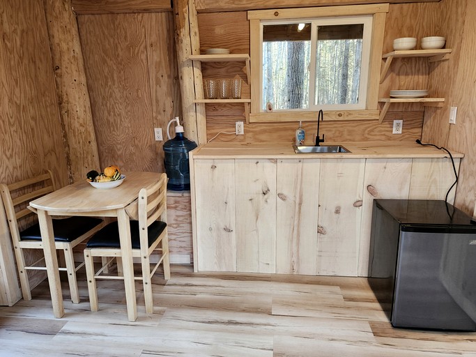 Tree Houses (Canada, Callander, Ontario)