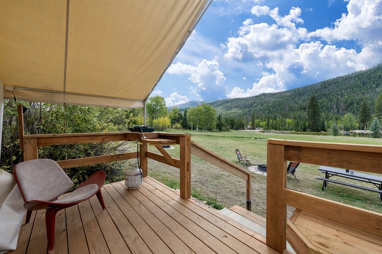 Tented Cabins (United States of America, Granby, Colorado)
