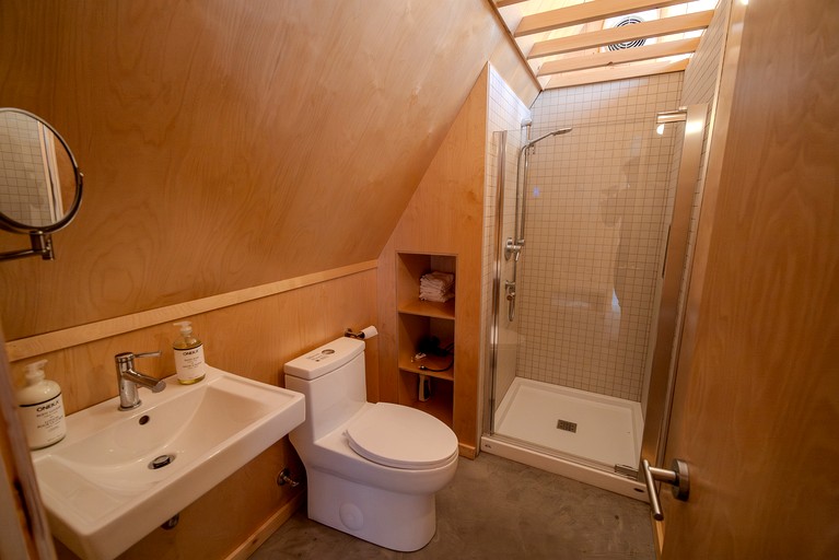 Cabins (Canada, Rawdon, Quebec)