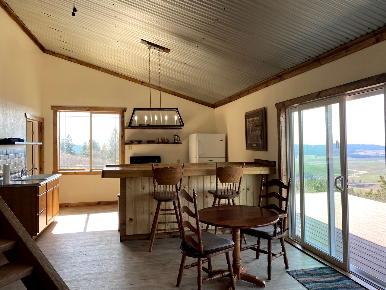 Heavenly Cottage with Private Deck and Lovely Countryside Views in Plummer, Idaho