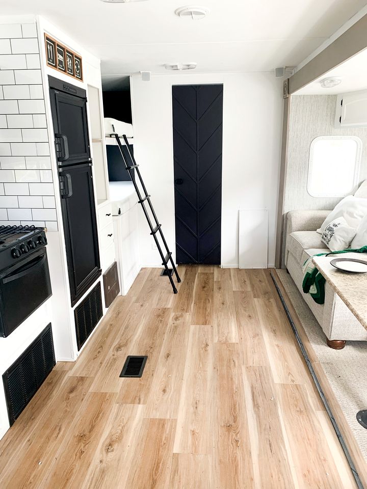 Spacious and Modern Caravan Incredible for Beach Antivities in Cocoa Beach, Florida