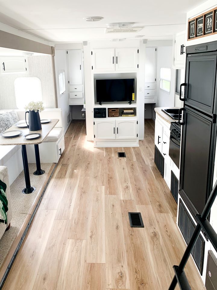 Spacious and Modern Caravan Incredible for Beach Antivities in Cocoa Beach, Florida