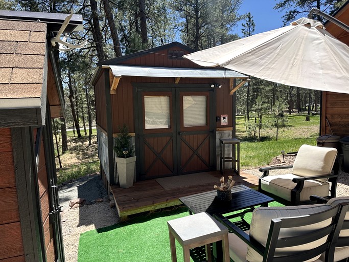 Cabins (United States of America, Black Forest, Colorado)