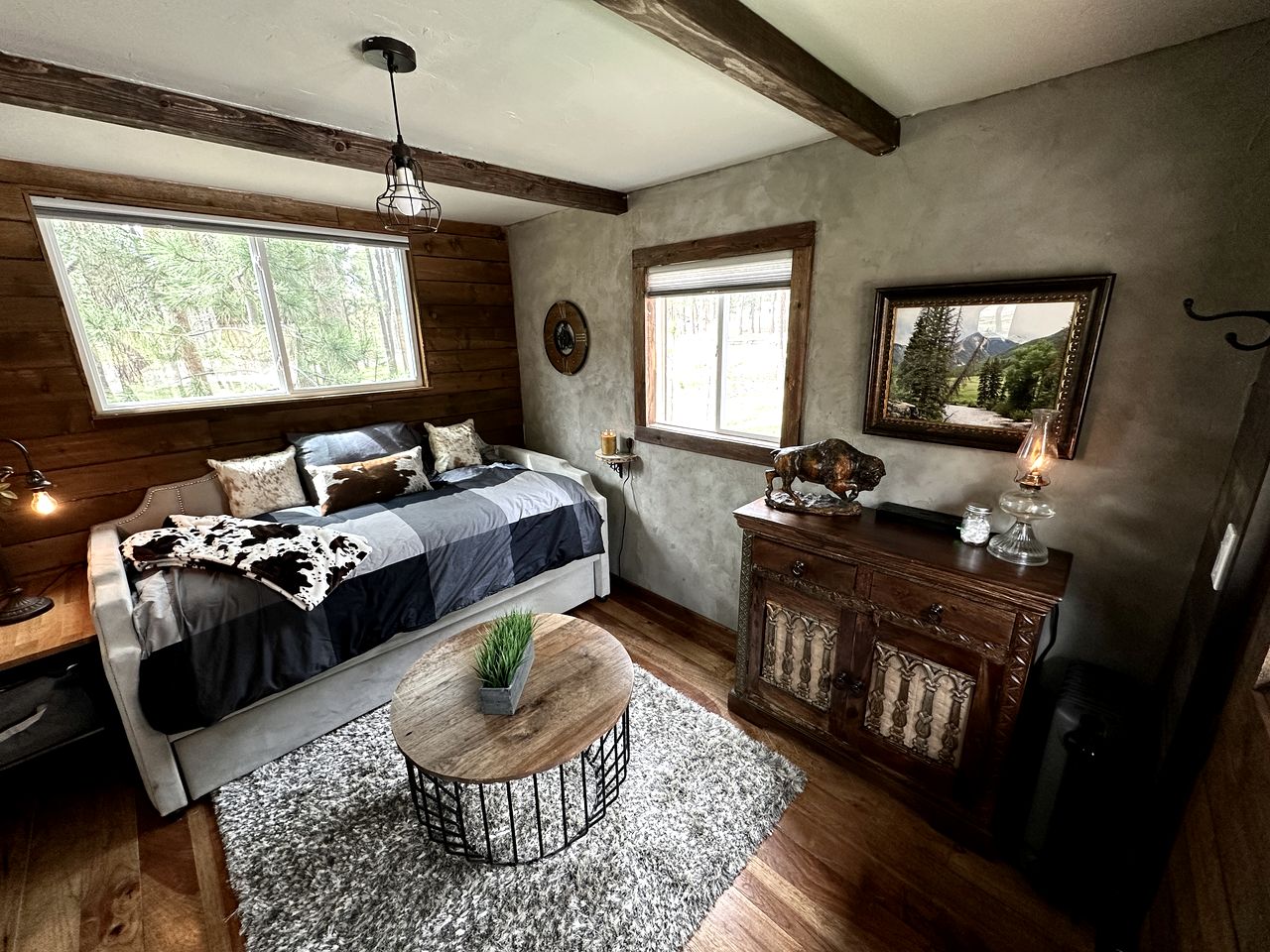 Quaint Rustic Cabin Surrounded by Nature in Black Forest, Colorado