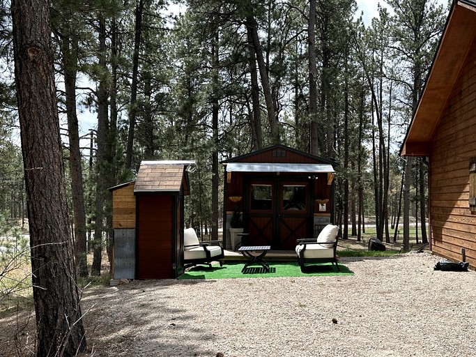 Cabins (United States of America, Black Forest, Colorado)