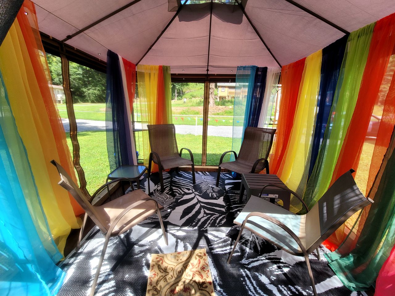 Stunning Caravan with Fire Pit in Del Rio, Tennessee