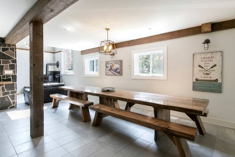 Cottages (Canada, Morin-Heights, Quebec)