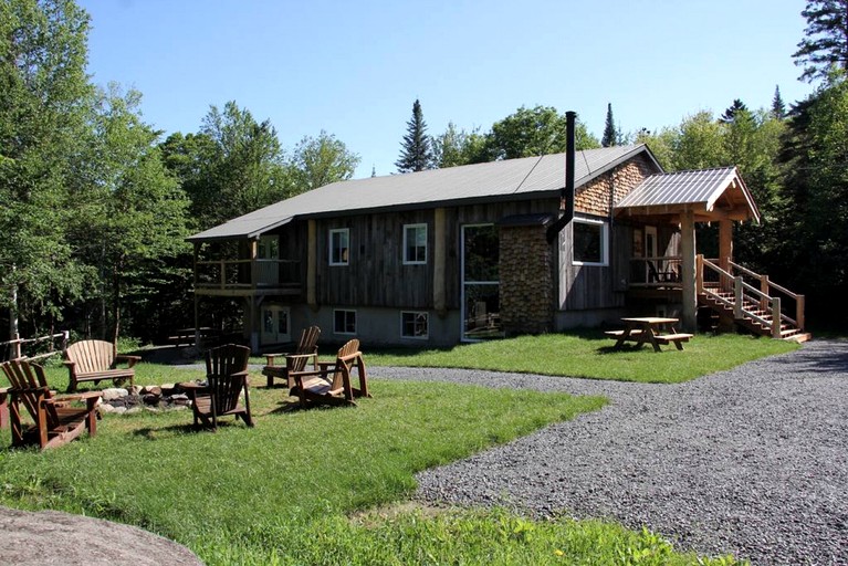 Cottages (Canada, Morin-Heights, Quebec)
