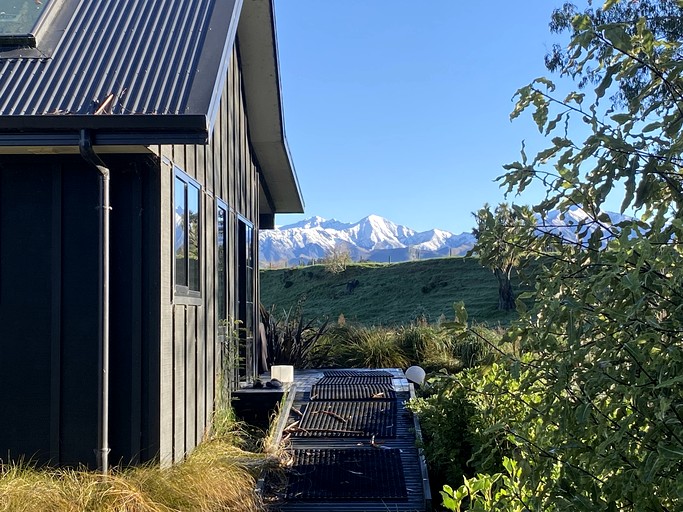 Cabins (New Zealand, Geraldine Downs, Canterbury)
