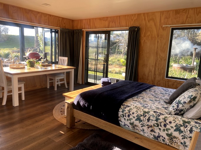 Cabins (New Zealand, Geraldine Downs, Canterbury)