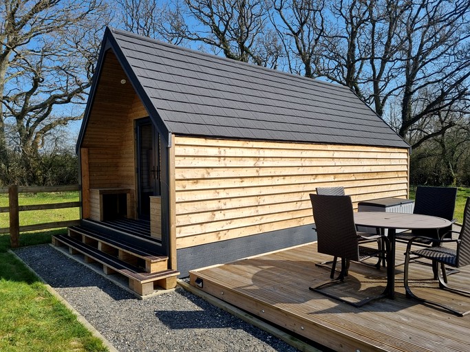Cabins (United Kingdom, Laughton, East Sussex)