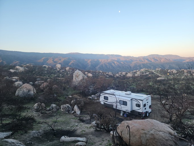 Caravans (United States of America, Temecula, California)