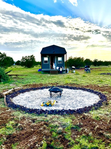Secluded Tiny House with Fire Pit and Lovey Views in Ash Fork, Arizona