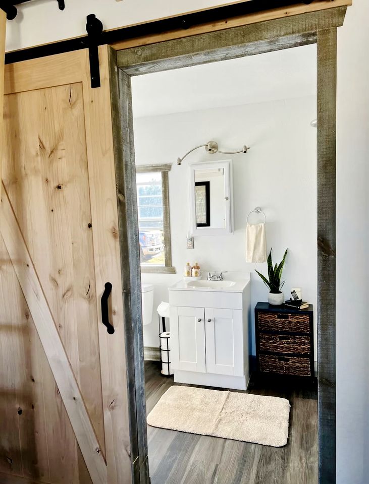 Secluded Tiny House with Fire Pit and Lovey Views in Ash Fork, Arizona
