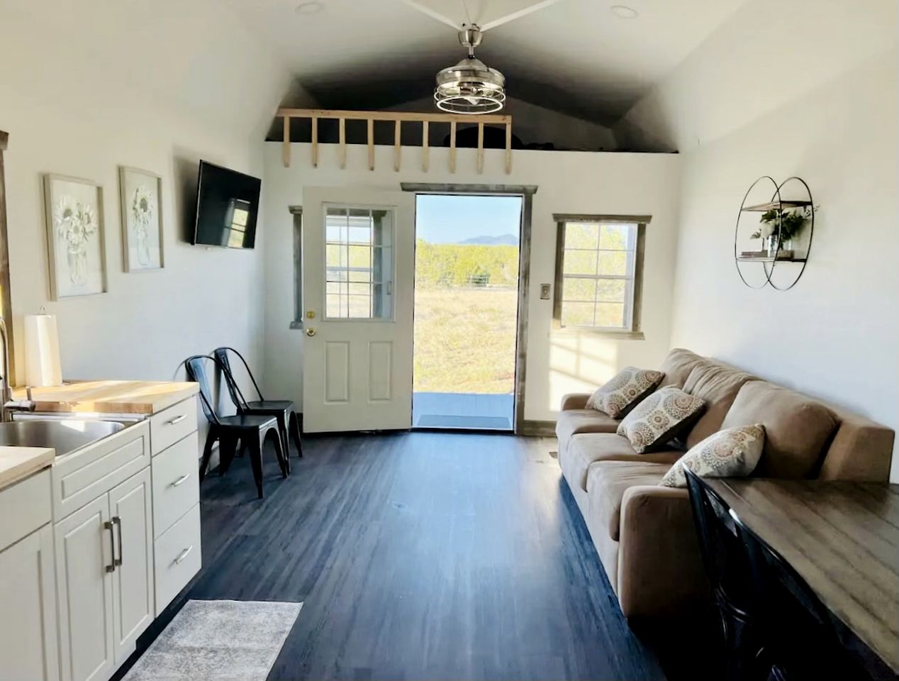 Secluded Tiny House with Fire Pit and Lovey Views in Ash Fork, Arizona