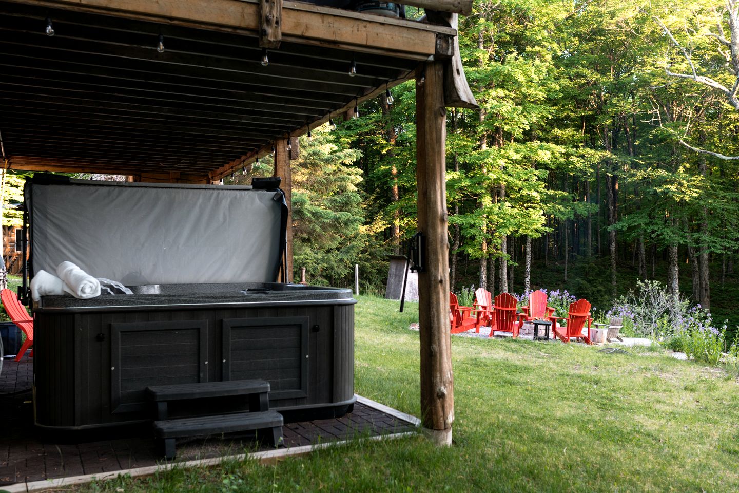 Spectacular Cabin Amazing for a Luxury Vacation in Gooderham, Ontario