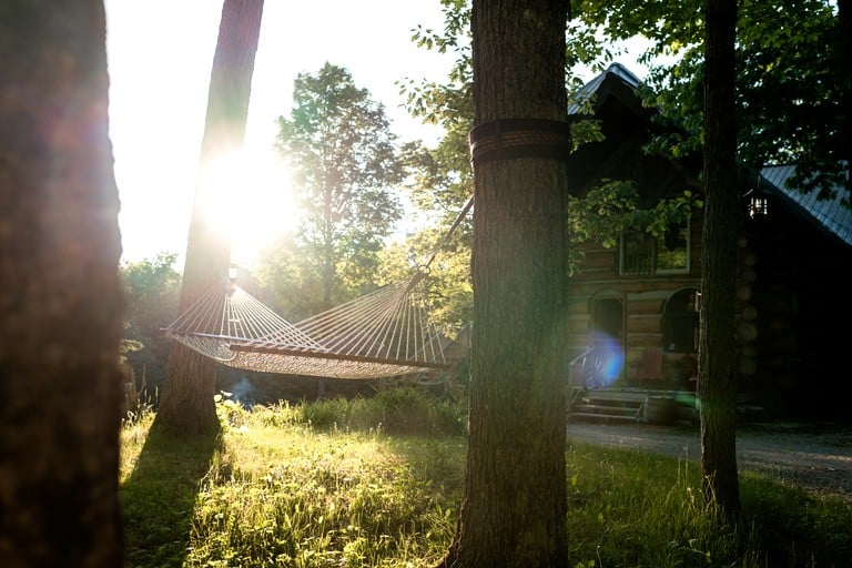 Cabins (Canada, Gooderham, Ontario)