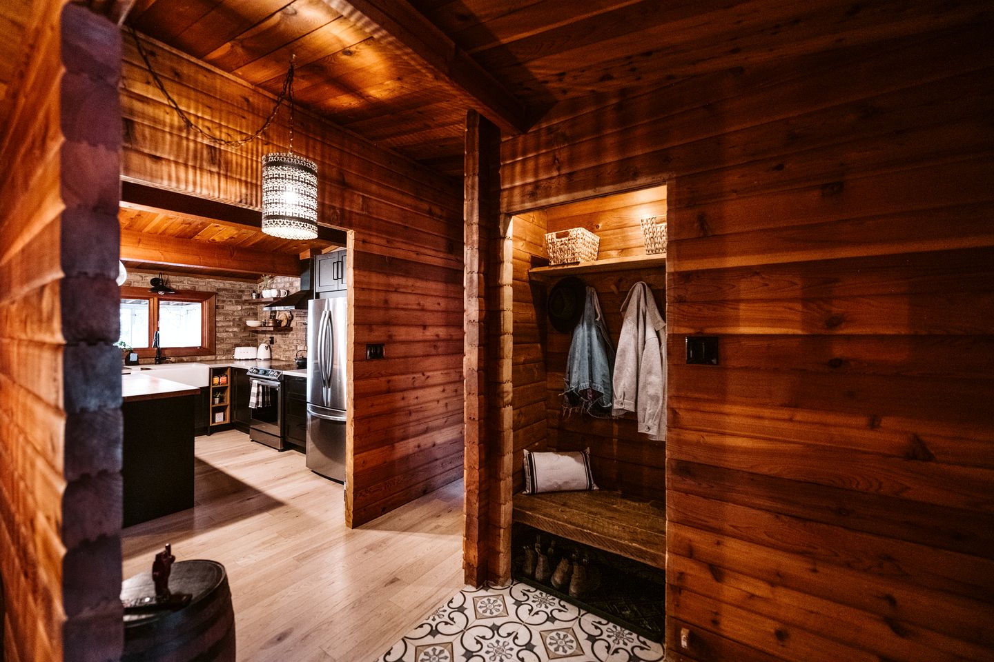 Pet-Friendly Cabin Fully Renovated in Gooderham, Ontario