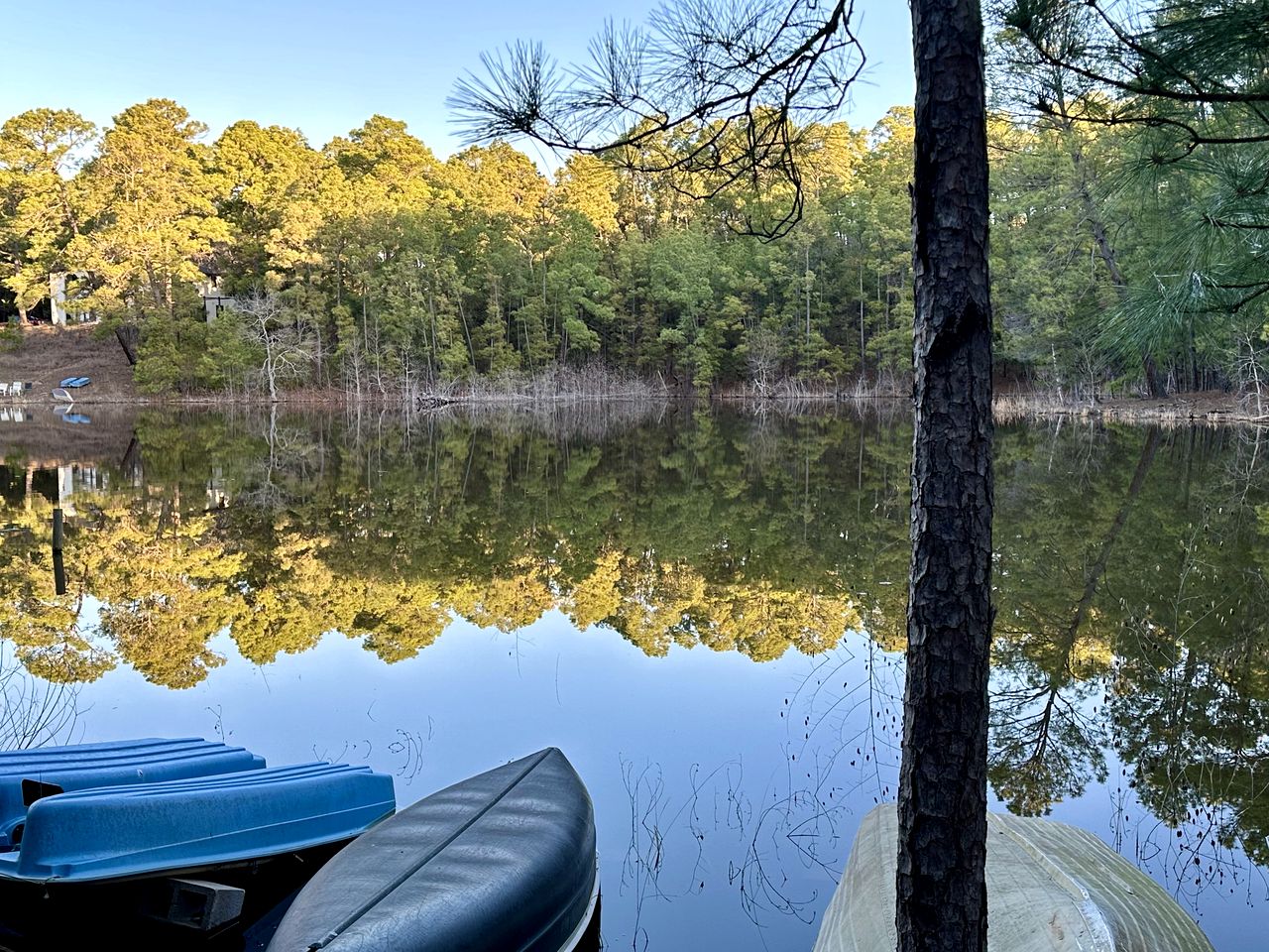Group Cabin with Kayaks and Foosball Table in La Grange, Texas