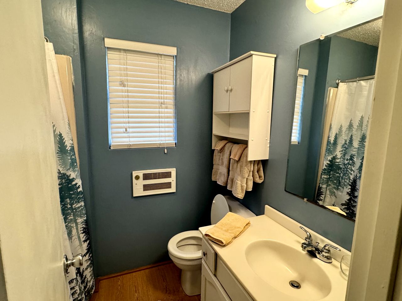 Group Cabin with Kayaks and Foosball Table in La Grange, Texas