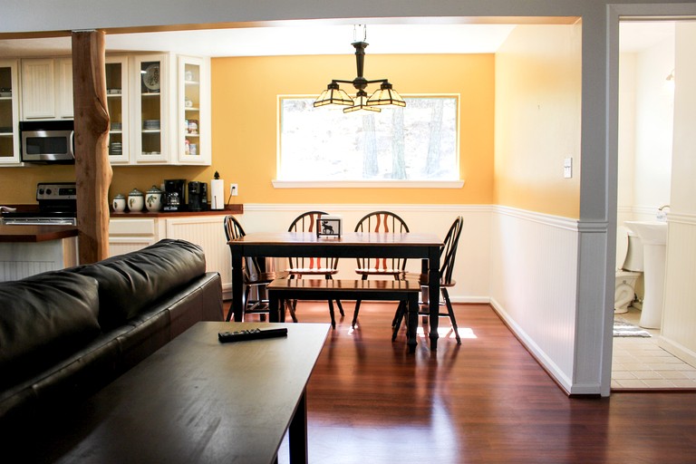 Cabins (United States of America, La Grange, Texas)