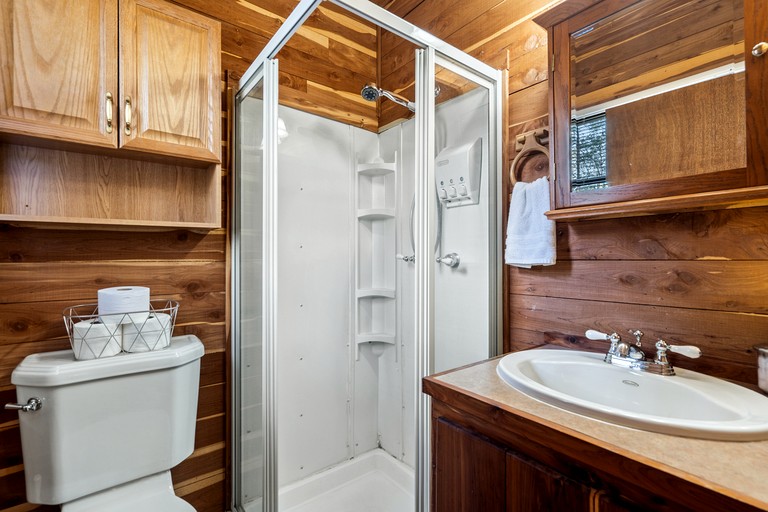 Cabins (United States of America, La Grange, Texas)