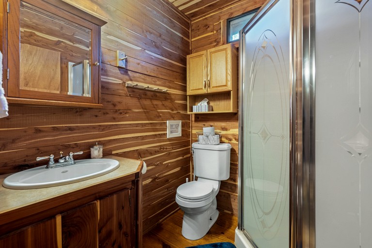 Cabins (United States of America, La Grange, Texas)