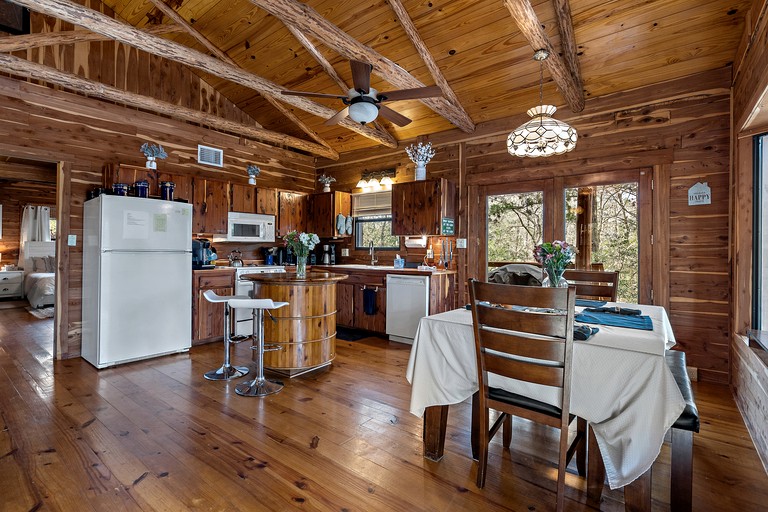 Cabins (United States of America, La Grange, Texas)