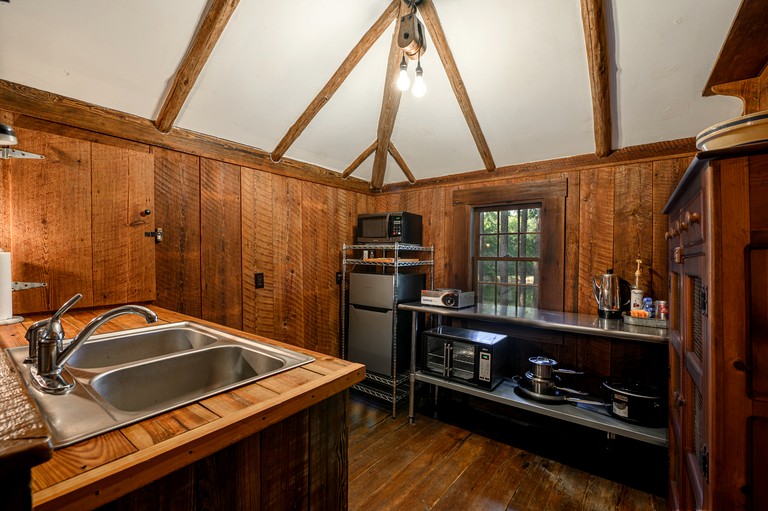 Cabins (United States of America, Claxton, Georgia)