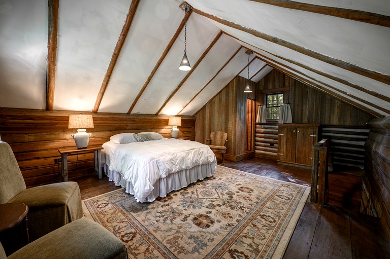 Cabins (United States of America, Claxton, Georgia)