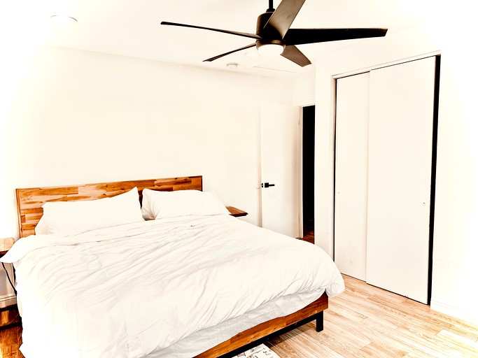 Designer Rentals (United States of America, Lucerne Valley, California)