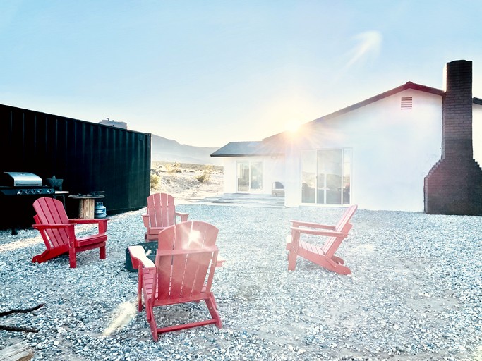 Designer Rentals (United States of America, Lucerne Valley, California)