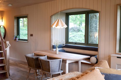 Luxurious Tree House Ideal for a Private Escape in Hereford, England - Photo 3