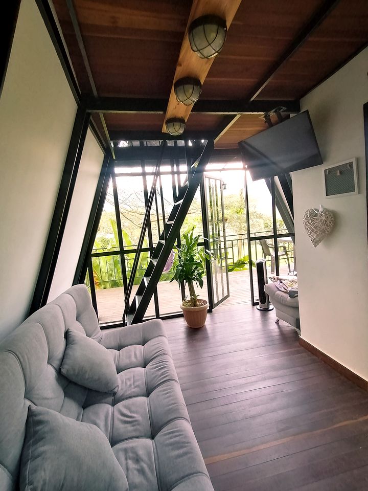 Fantastic A-Frame with Wonderful Mountain Views in Colombia
