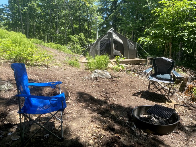 Tented Cabins (United States of America, East Wakefield, New Hampshire)